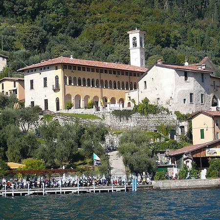 Aparthotel Castello Oldofredi Monte Isola Esterno foto