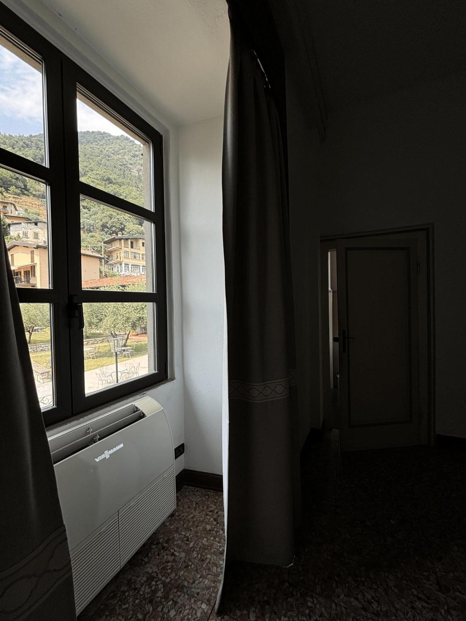 Aparthotel Castello Oldofredi Monte Isola Esterno foto