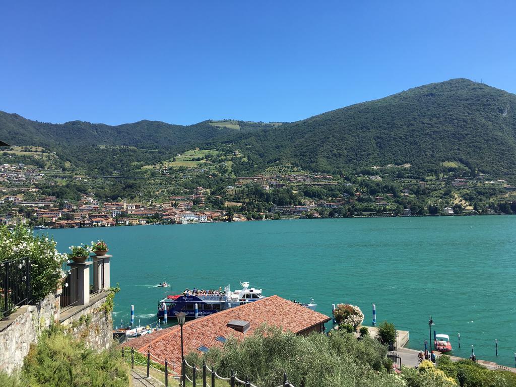 Aparthotel Castello Oldofredi Monte Isola Esterno foto